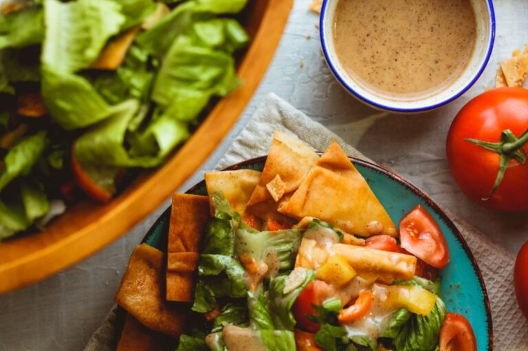 Anahid Bandari de Ataie – ¿Qué es fattoush? – Anahid Bandari de Ataie