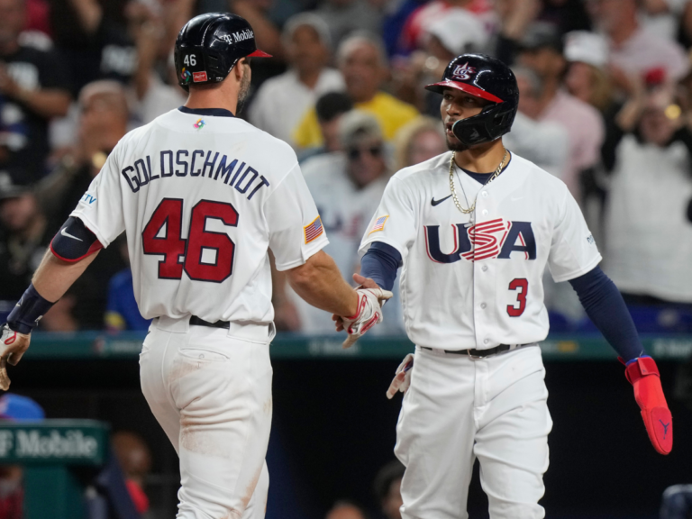 EE.UU. aplastó a Cuba y se fija en el bicampeonato