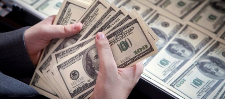 El dólar supera la barrera de los 25 bolívares la mañana de este 17 de marzo