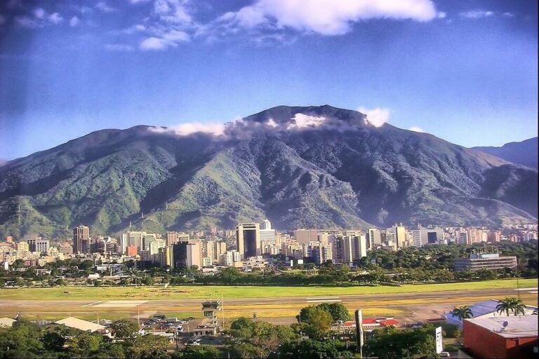 Caracas City tour pick up service airport Venezuela Los Roques Angel Falls Orinoco Roraima 11 1 - Tadeo Arosio: 101 epic things to do in Caracas