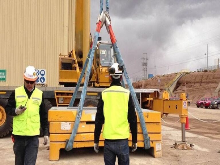 Construcciones Yamaro - Manipulación de cargas ¡Tips para hacerlo bien y evitar accidentes laborales! - FOTO