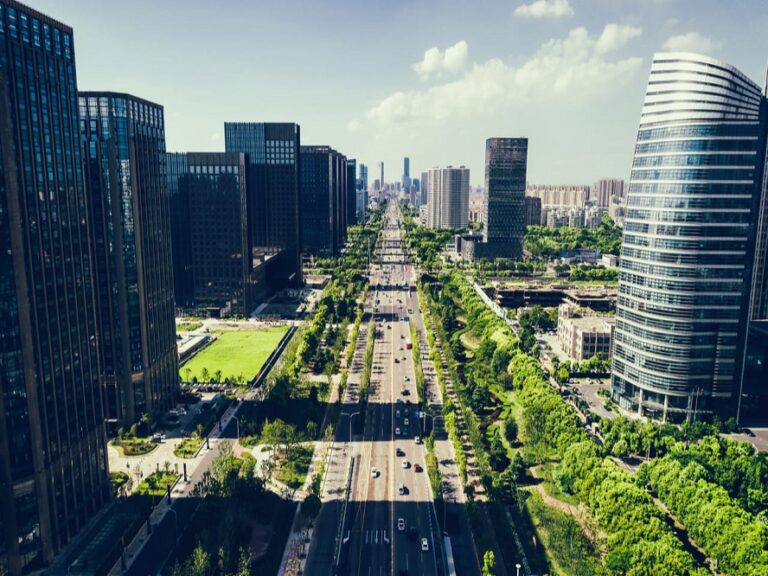 Nelson Rafael Bustamante Abidar - Urbanismo sostenible; Qué es, Cuáles son sus características y objetivos - FOTO