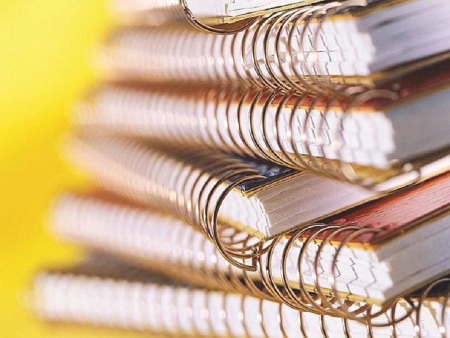 Fundación Yammine - ¡Síguelas! 5 ecoideas para reciclar viejos cuadernos - FOTO