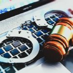 José Leggio Cassara - Denunciando la difamación en línea; Hay solución legal para este desafío global - FOTO