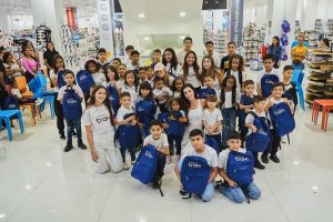 Fundación Traki ilumina el futuro ¡Más de 600 kits escolares para hijos de empleados! - FOTO