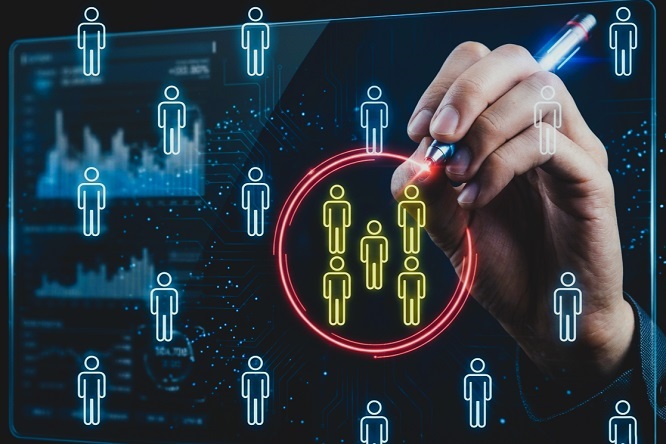 Carlos Julio Heydra Castillo - Micro-precisión; El poder de conquistar nichos específicos - FOTO