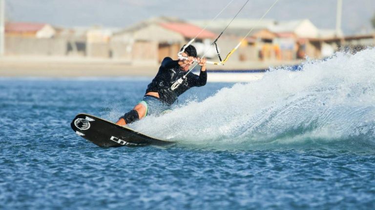 Alberto Constantino Konrad Davila y los Deportes Acuáticos