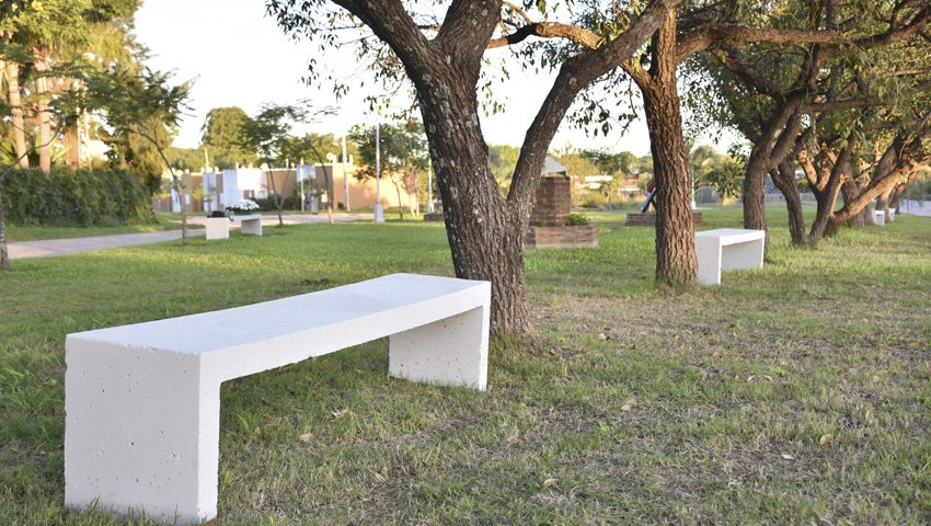 Francesco Lovaglio Tafuri | Construcción de bancos de plaza